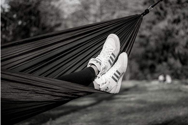 When and How to Wear Sneakers Over 50