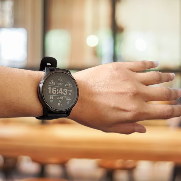Find the Best Fitness Tracker for Seniors No Smartphone in 2023