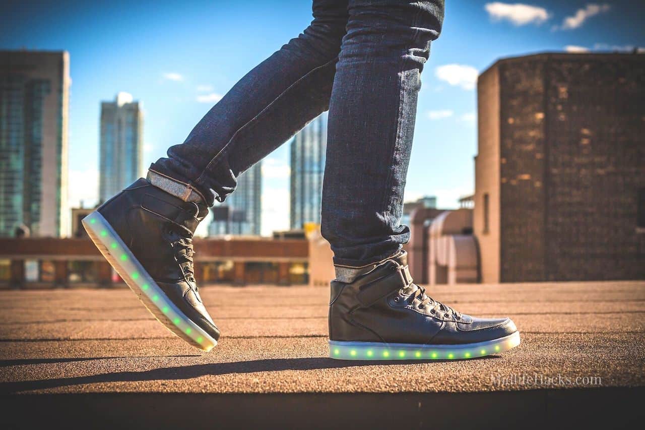 Best Shoes for Walking on Concrete or Hard Surfaces All Day in 2026 – Men’s & Women’s