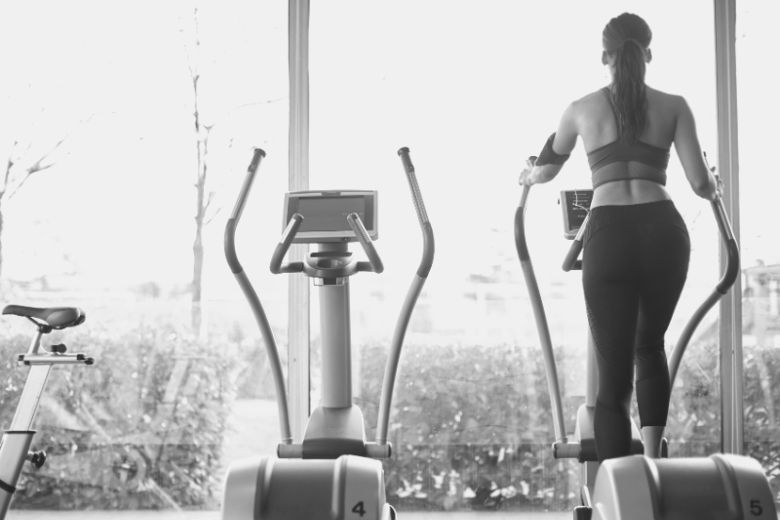 Elliptical Benefits and Disadvantages: The Good, The Bad, & The Sweaty
